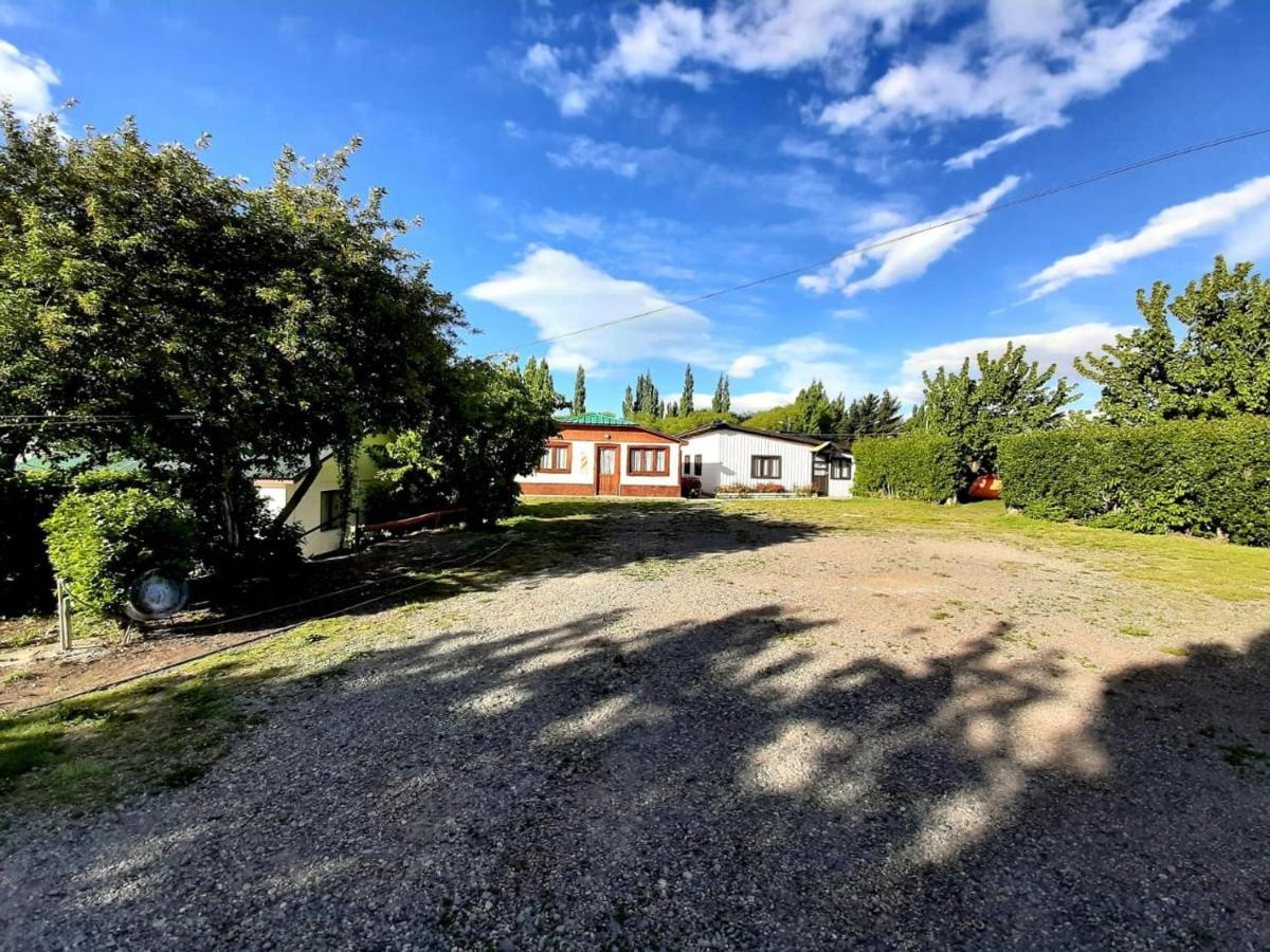 Los Dos Pinos El Calafate Exterior photo